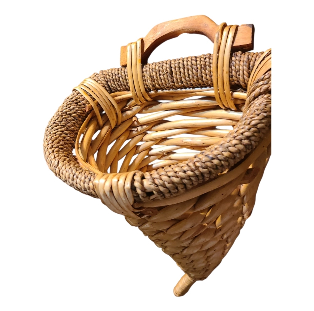 17" Cornucopia Thick Woven Basket Wood Handle Thanksgiving Fall Rustic Decor